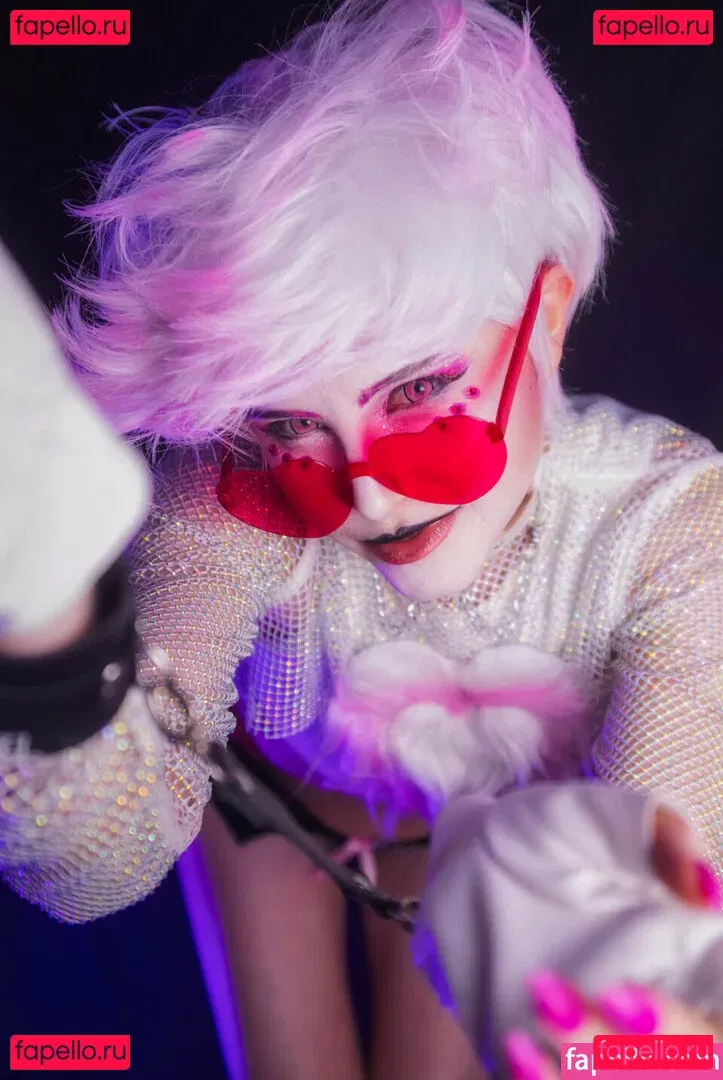 vega.cos Onlyfans Photo Gallery 