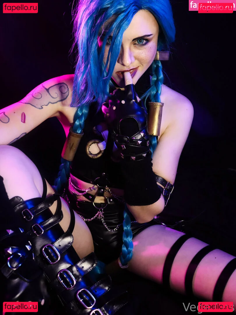 vega.cos Onlyfans Photo Gallery 