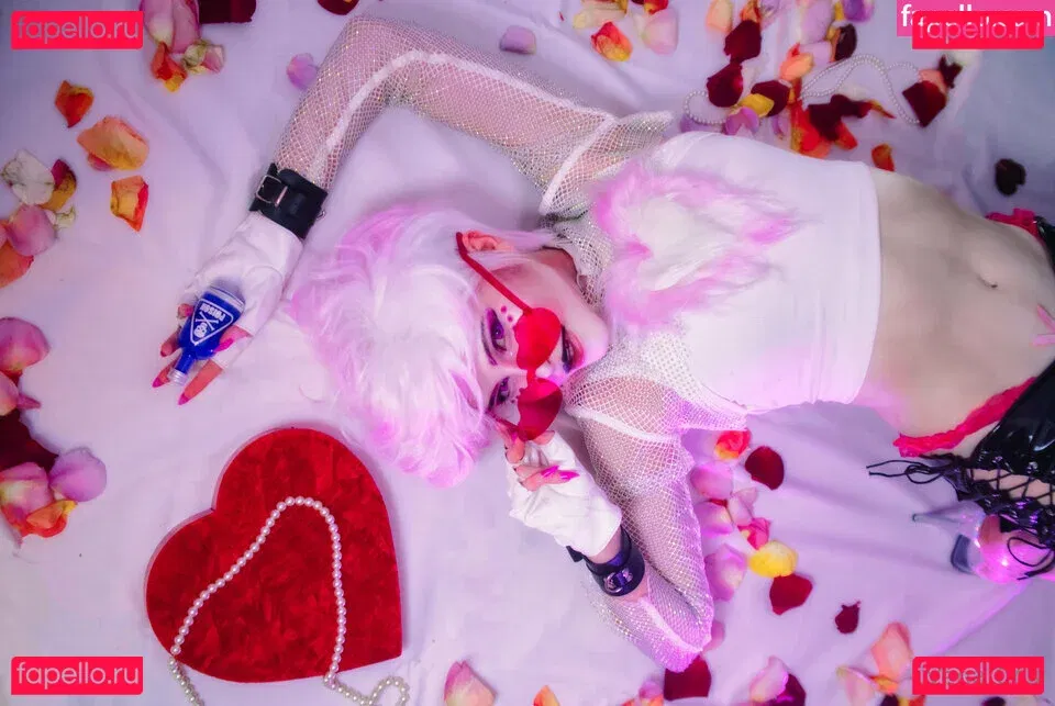 vega.cos Onlyfans Photo Gallery 