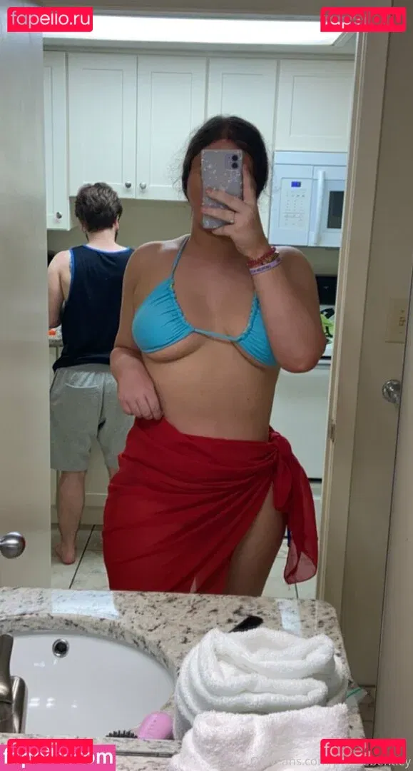 purplebentley Onlyfans Photo Gallery 