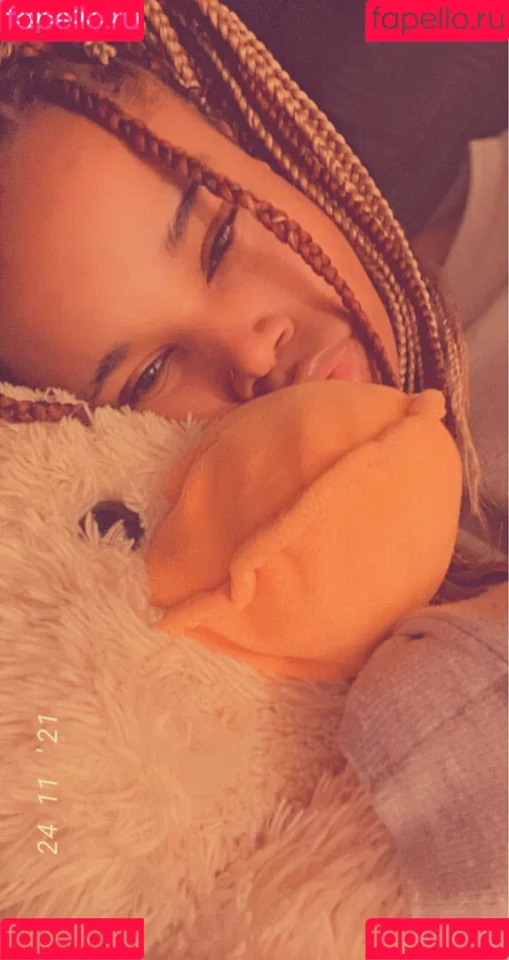 cloudyvi_ Onlyfans Photo Gallery 