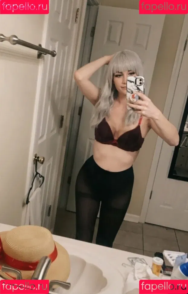 embertay Onlyfans Photo Gallery 