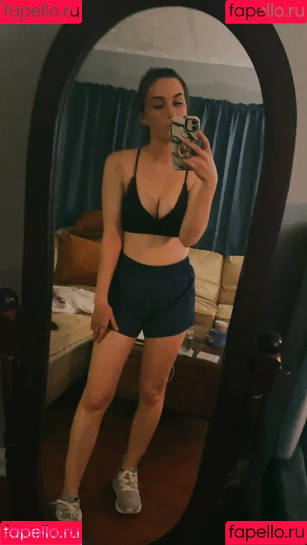 embertay Onlyfans Photo Gallery 