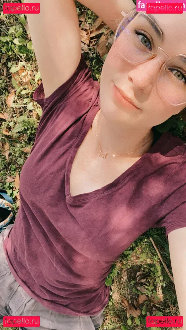 embertay Onlyfans Photo Gallery 