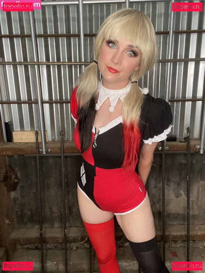 embertay Onlyfans Photo Gallery 