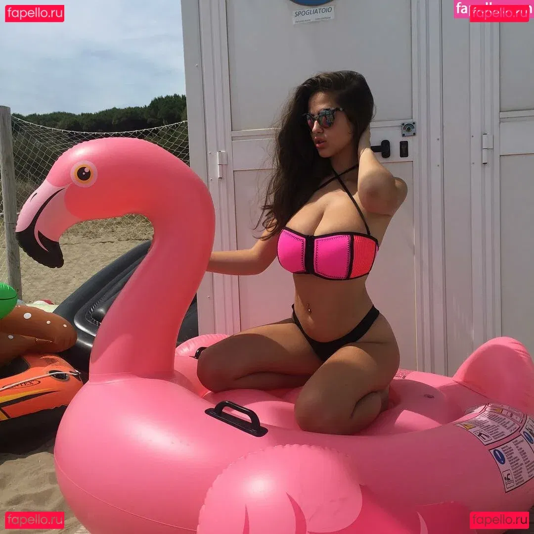 Elisa Berami Onlyfans Photo Gallery 