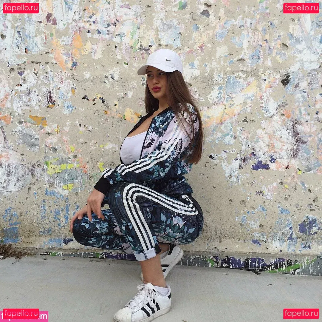 Elisa Berami Onlyfans Photo Gallery 