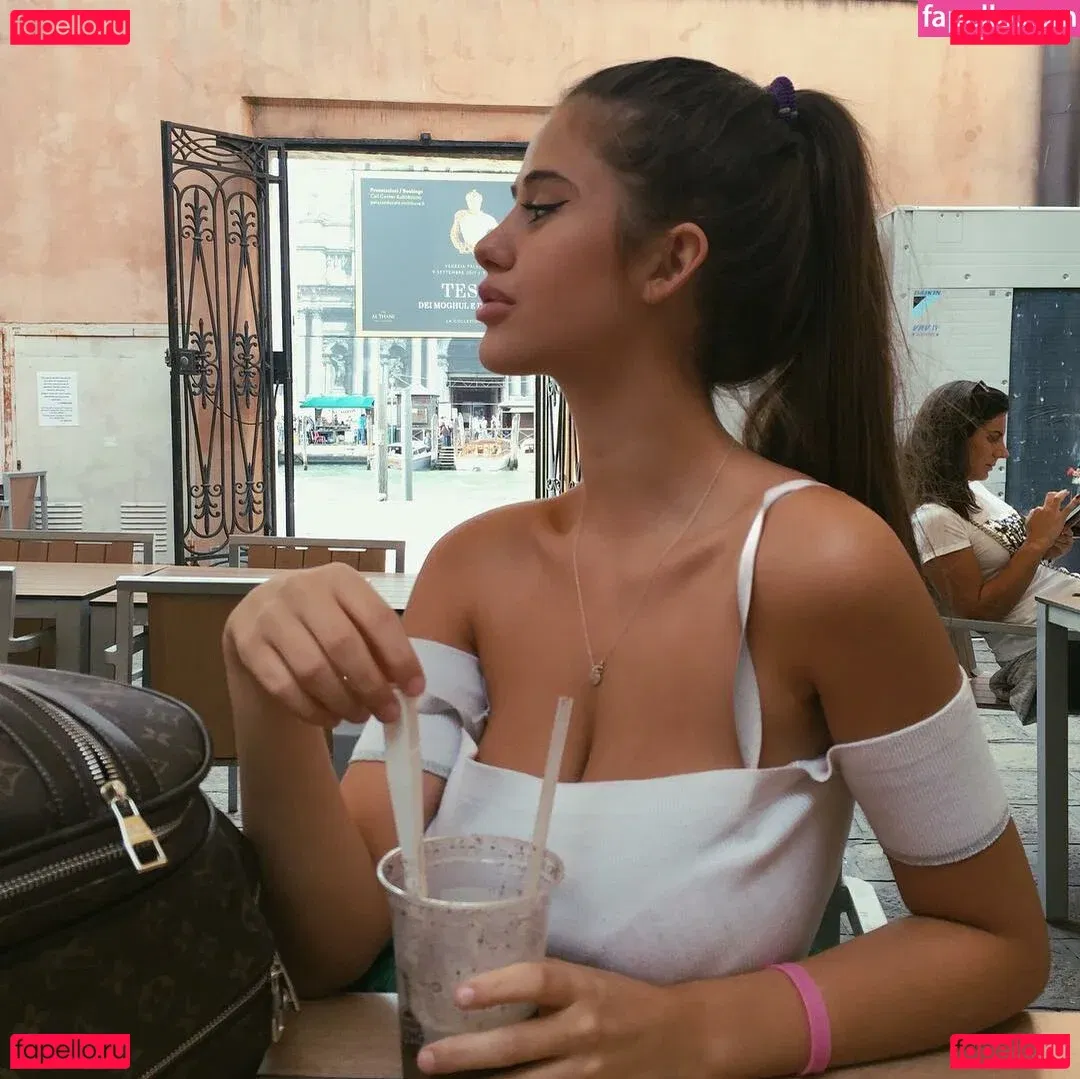 Elisa Berami Onlyfans Photo Gallery 