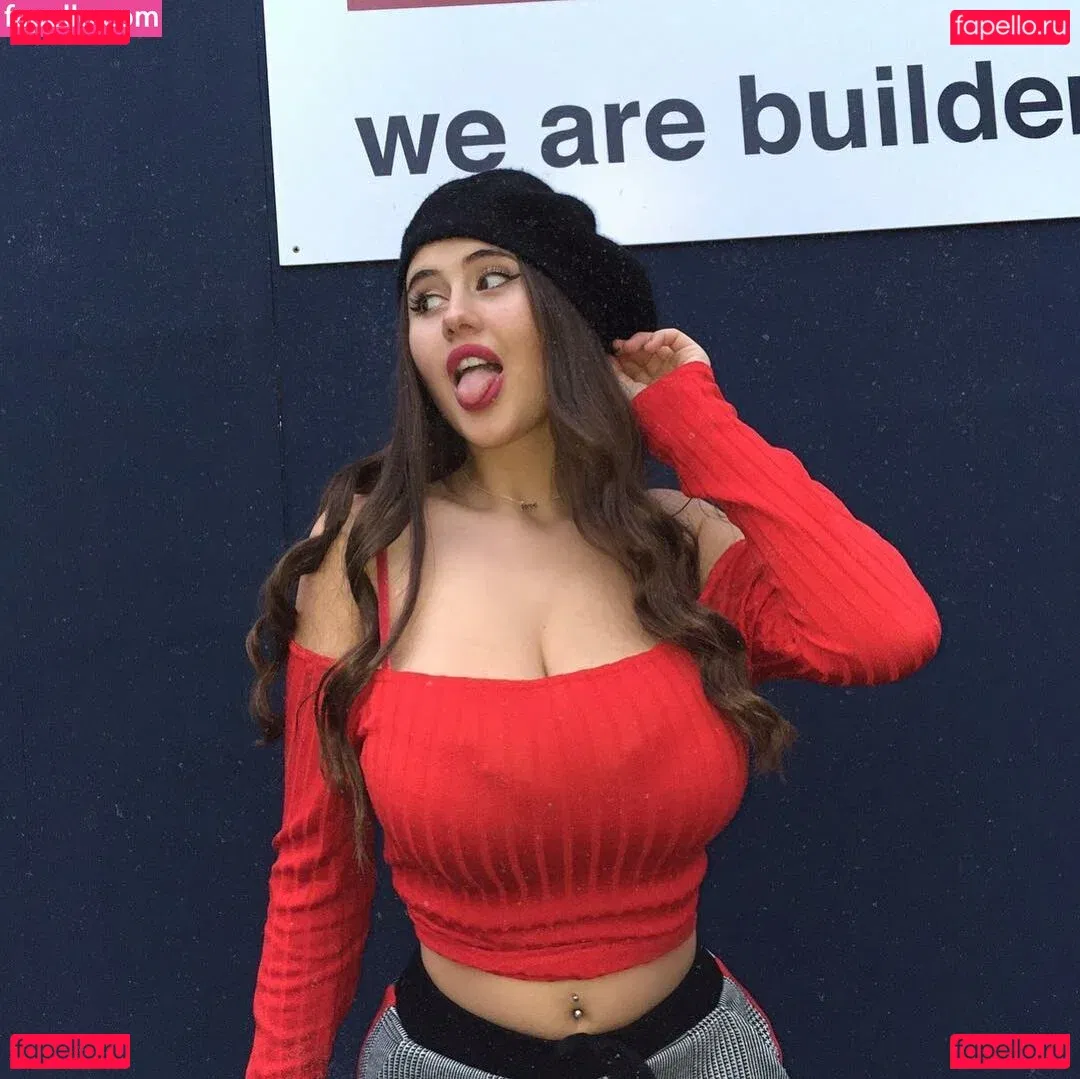 Elisa Berami Onlyfans Photo Gallery 