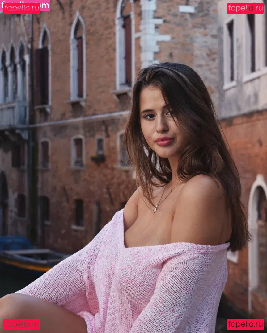 Elisa Berami Onlyfans Photo Gallery 