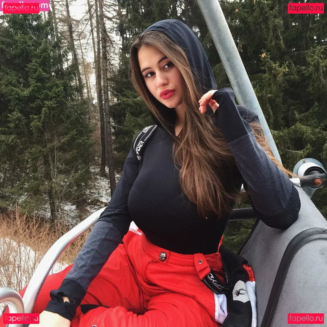 Elisa Berami Onlyfans Photo Gallery 