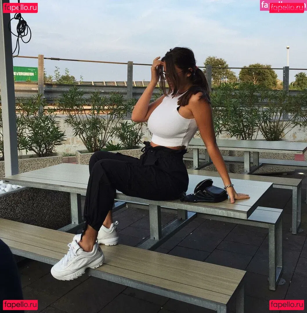 Elisa Berami Onlyfans Photo Gallery 