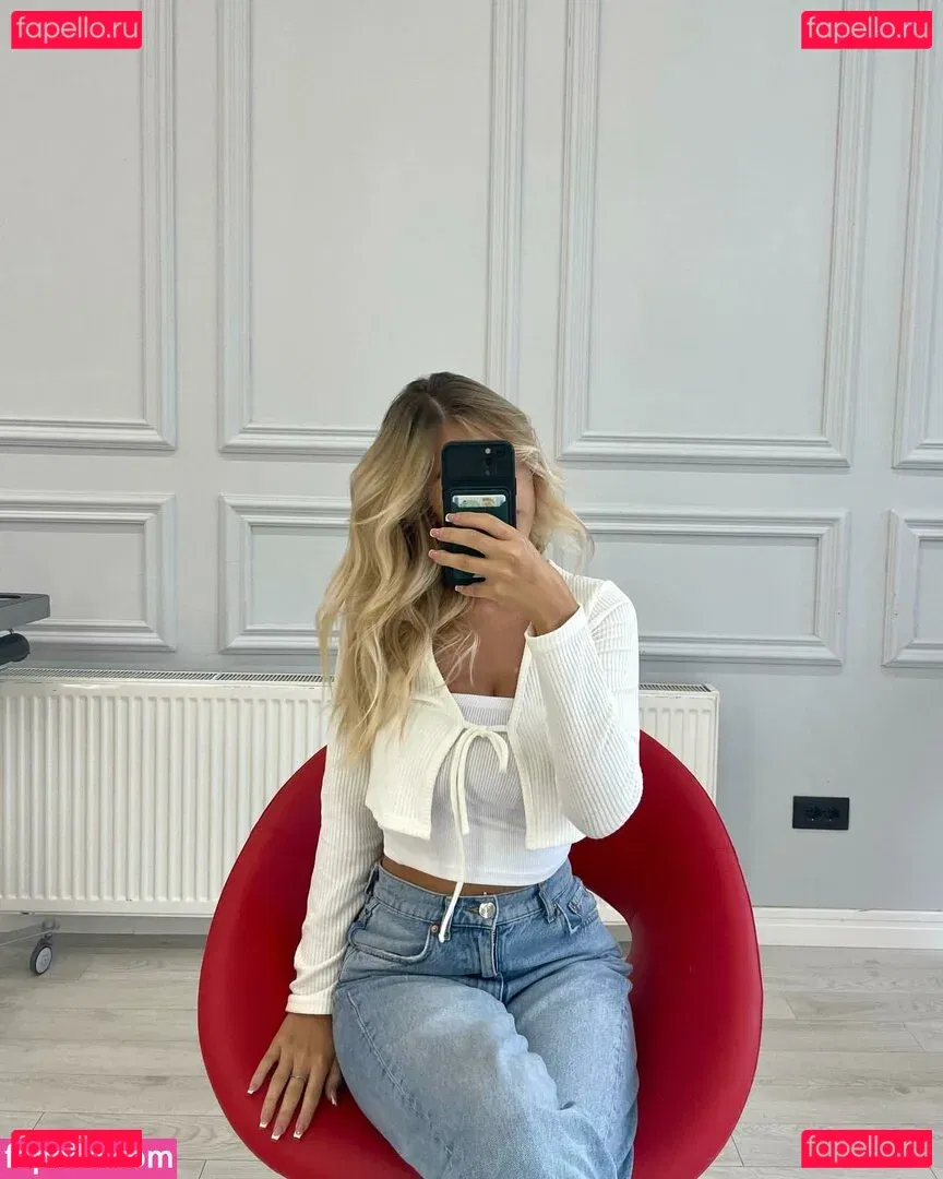 Elisa Berami Onlyfans Photo Gallery 