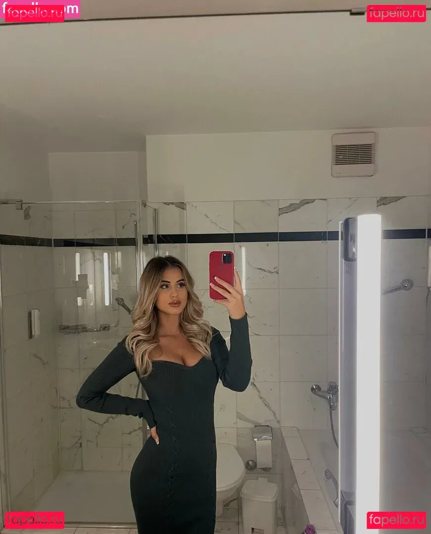 Elisa Berami Onlyfans Photo Gallery 