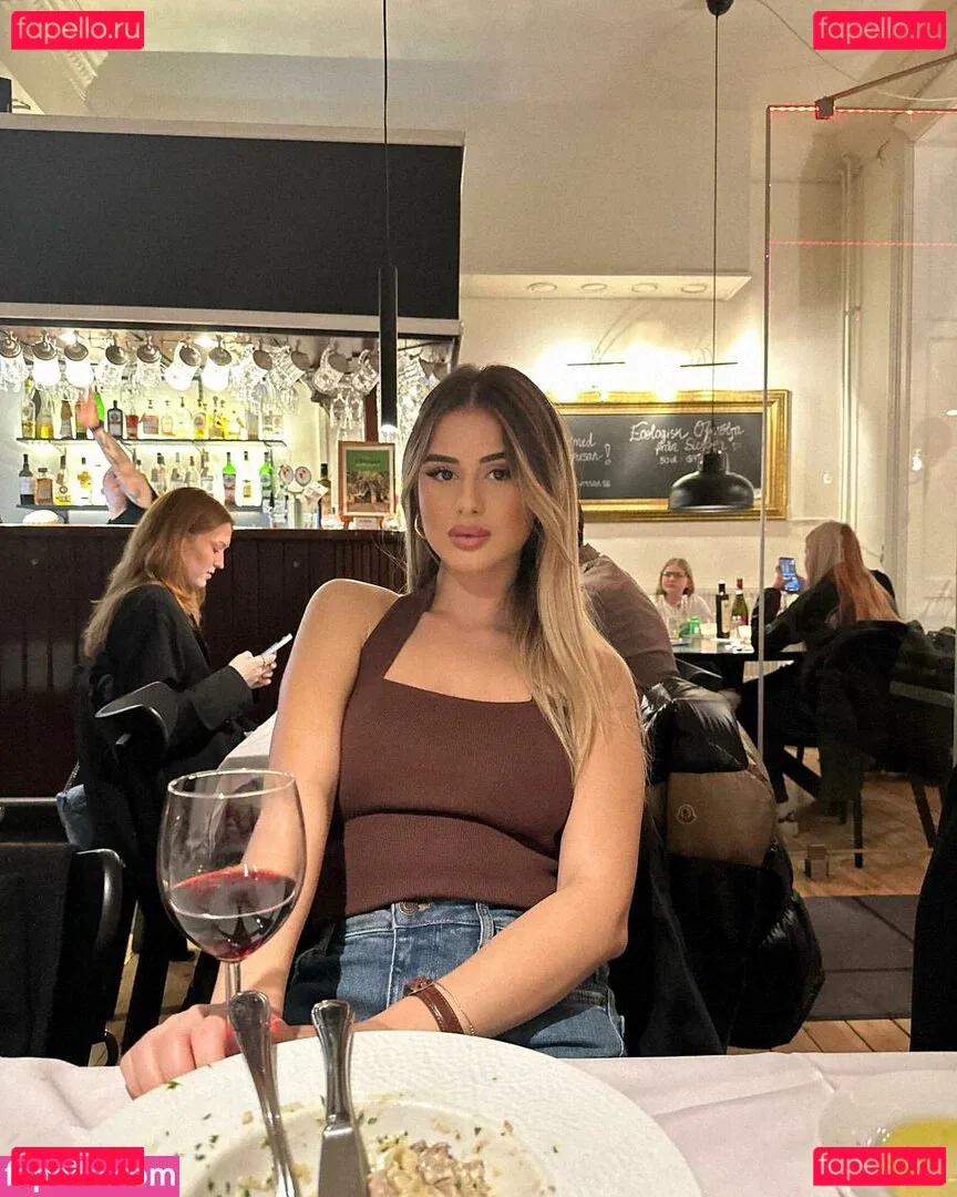 Elisa Berami Onlyfans Photo Gallery 