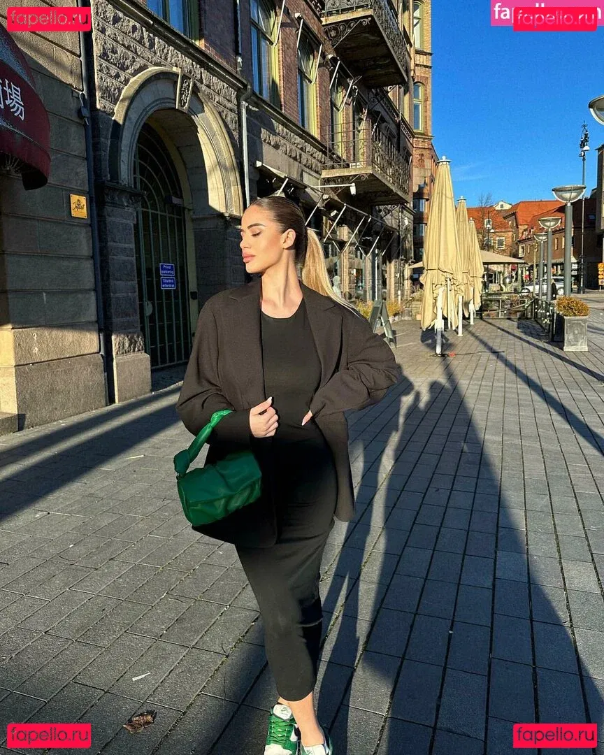 Elisa Berami Onlyfans Photo Gallery 