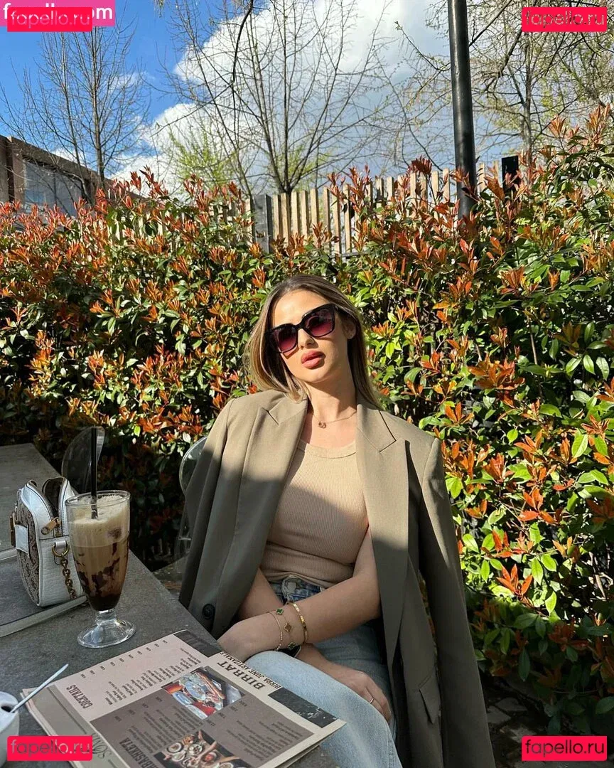 Elisa Berami Onlyfans Photo Gallery 