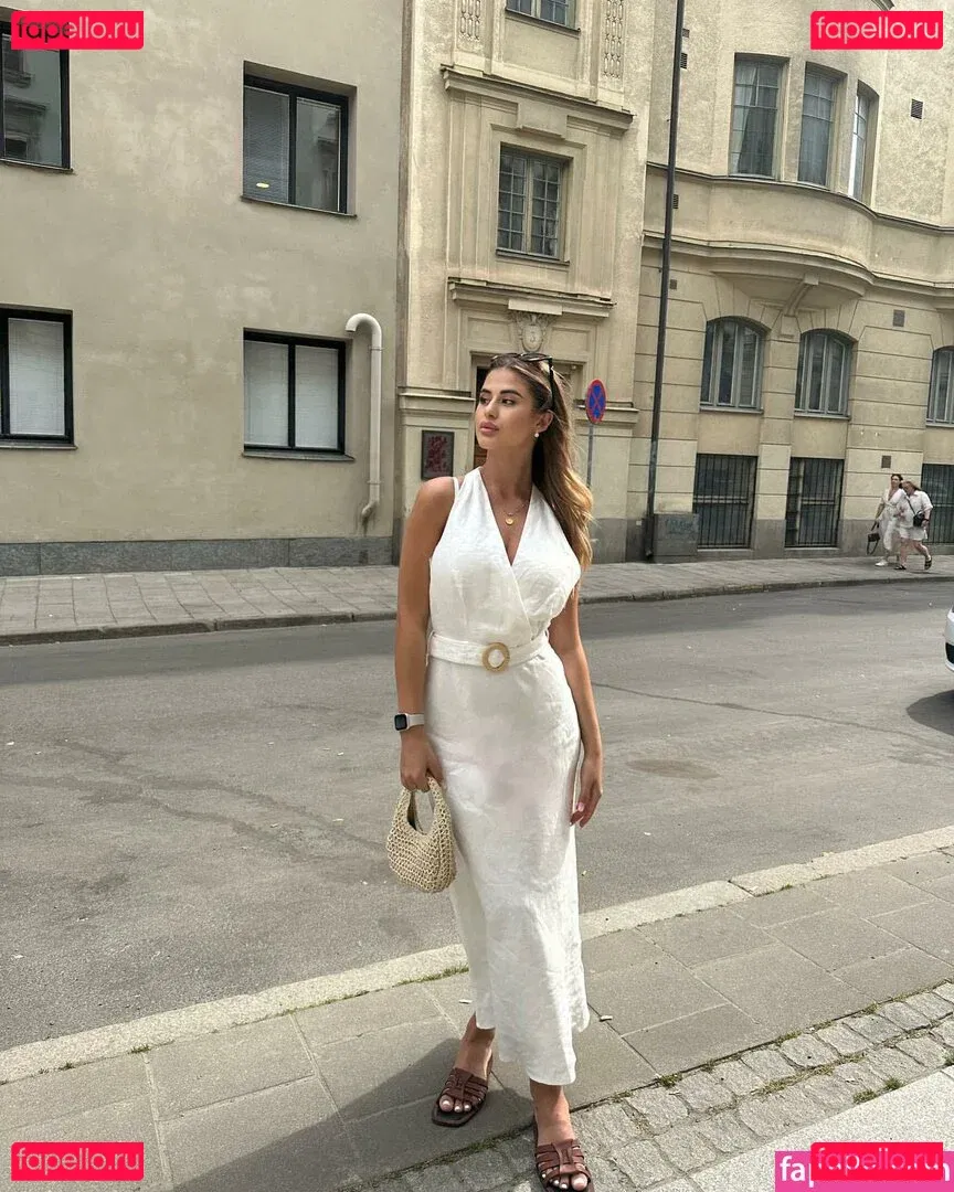 Elisa Berami Onlyfans Photo Gallery 