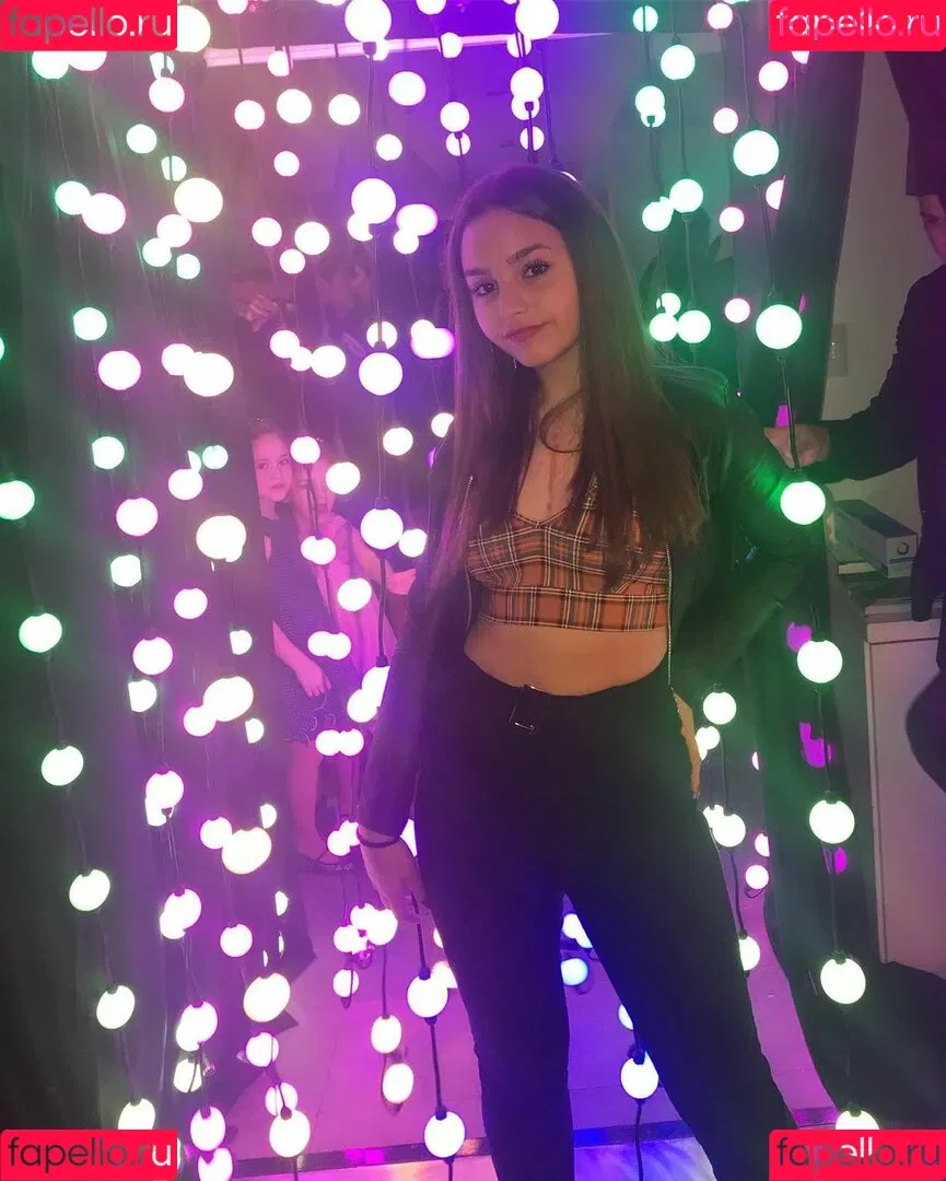 Camila Nerea Gonzalez Onlyfans Photo Gallery 