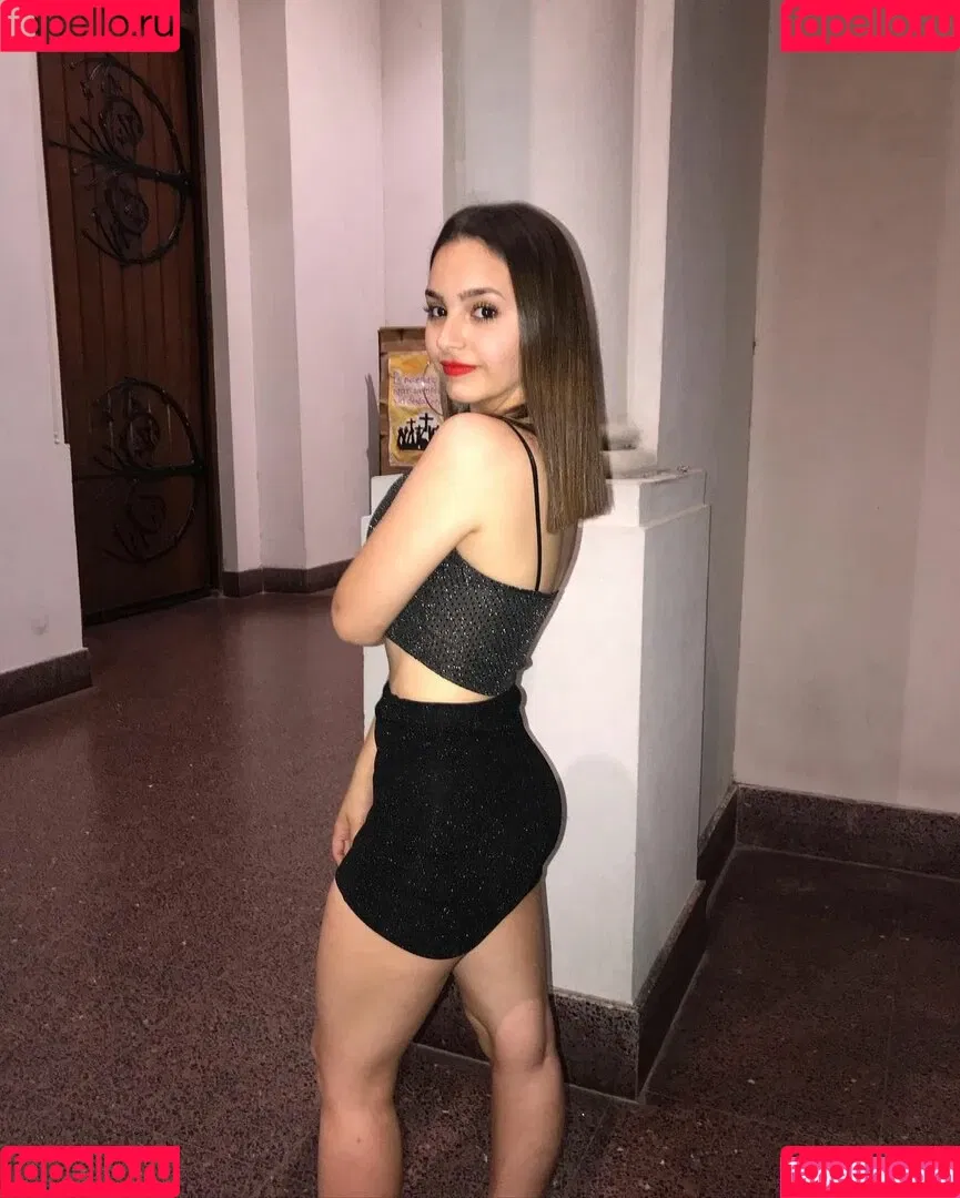 Camila Nerea Gonzalez Onlyfans Photo Gallery 