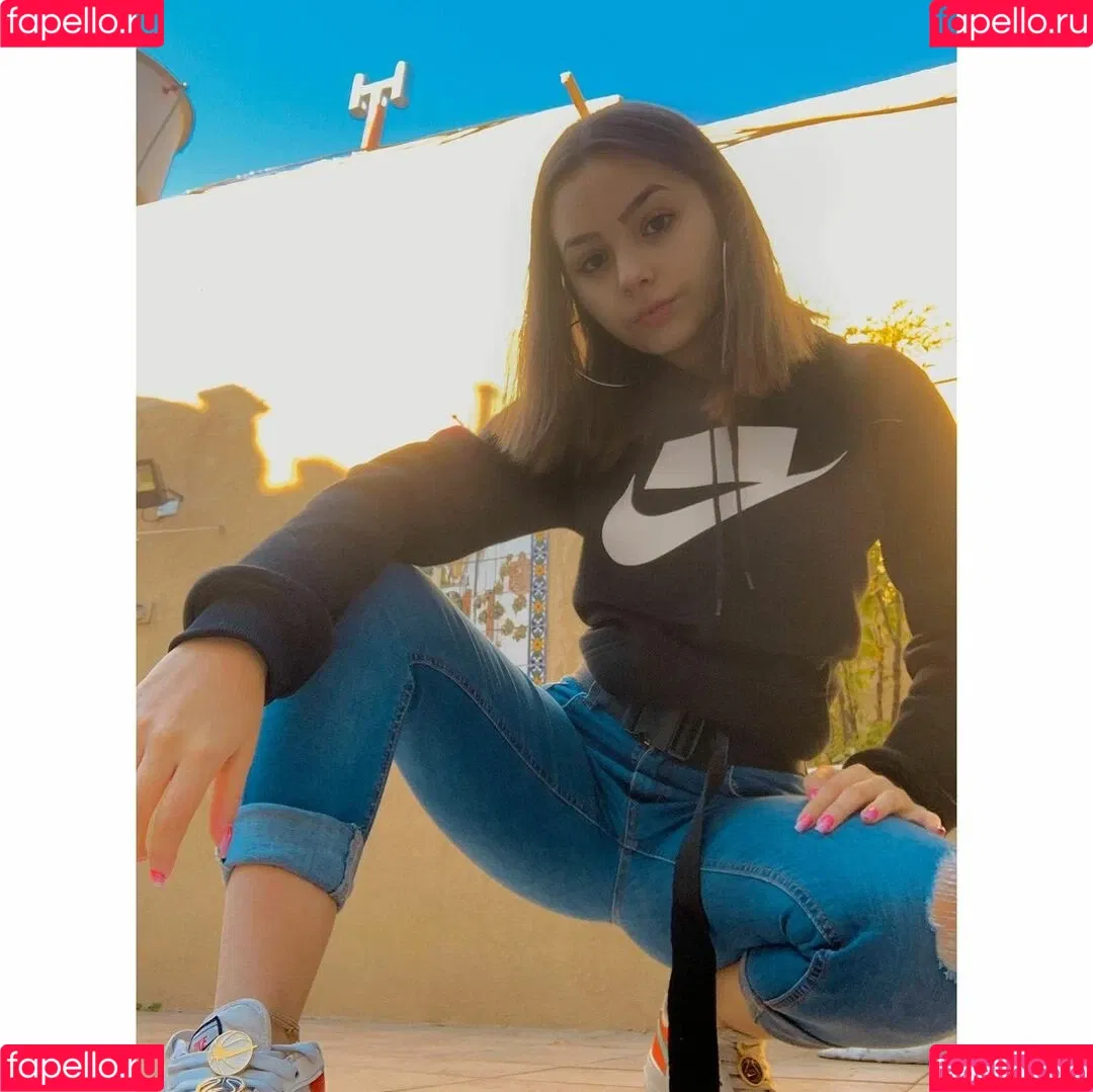 Camila Nerea Gonzalez Onlyfans Photo Gallery 
