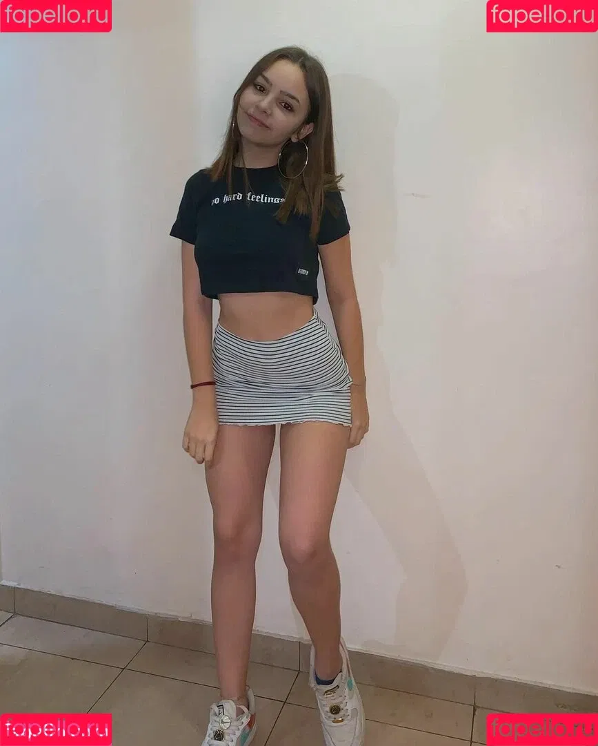 Camila Nerea Gonzalez Onlyfans Photo Gallery 