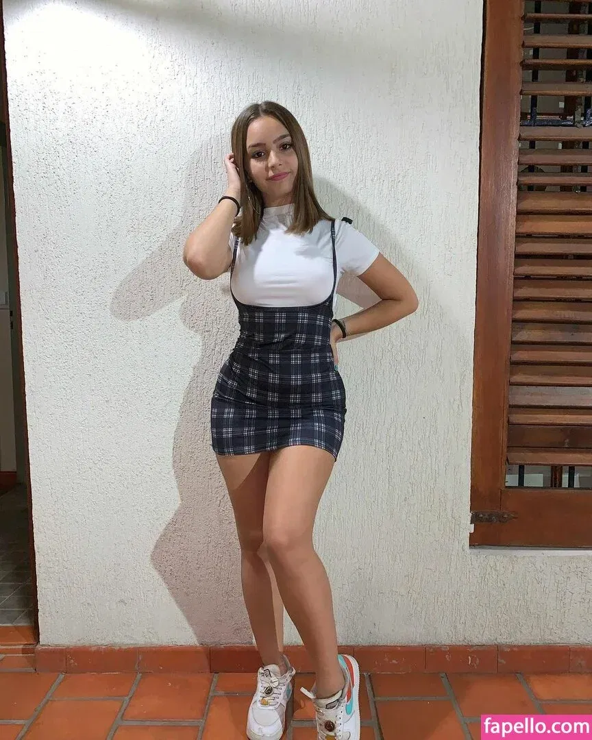 Camila Nerea Gonzalez Onlyfans Photo Gallery 