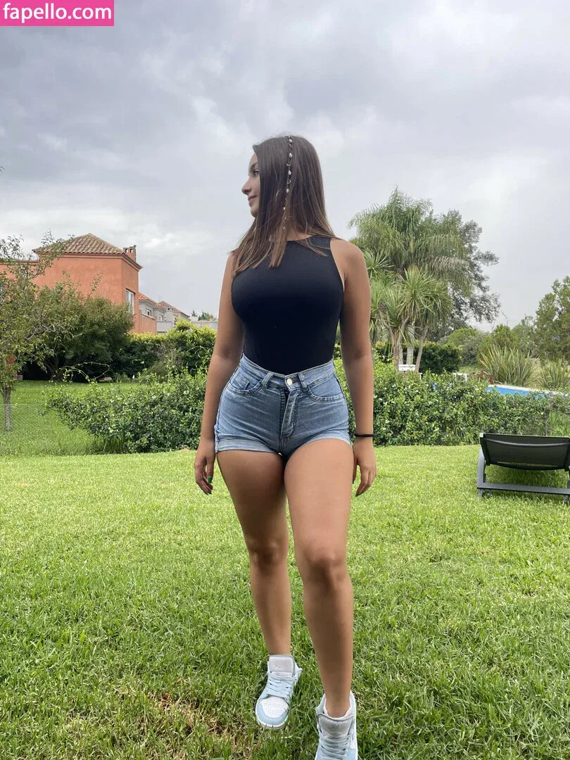 Camila Nerea Gonzalez Onlyfans Photo Gallery 