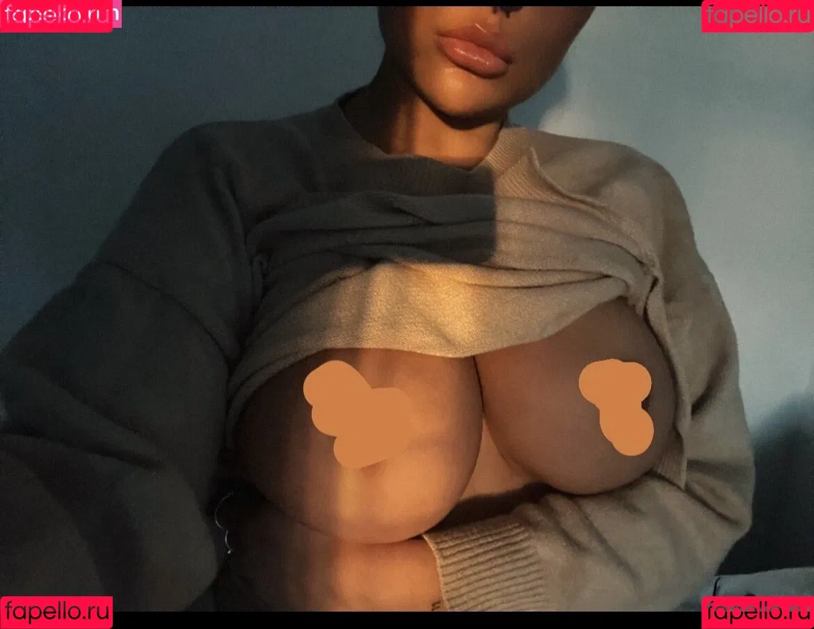 Hollie M Parsons Onlyfans Photo Gallery 
