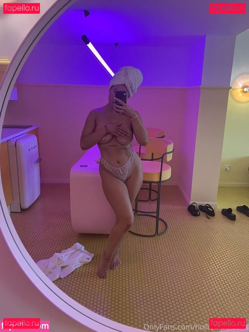 Hollie M Parsons Onlyfans Photo Gallery 