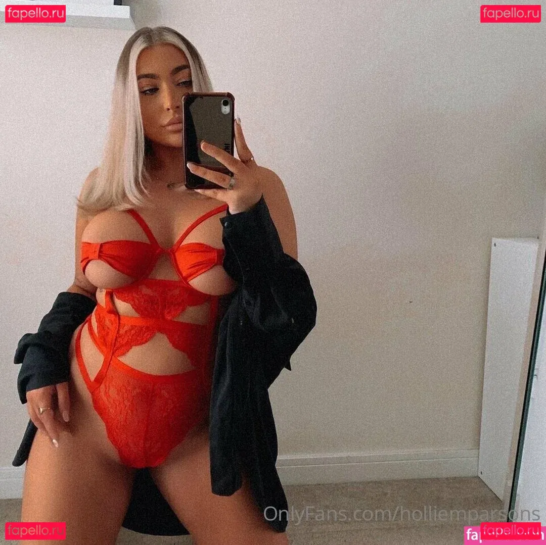 Hollie M Parsons Onlyfans Photo Gallery 