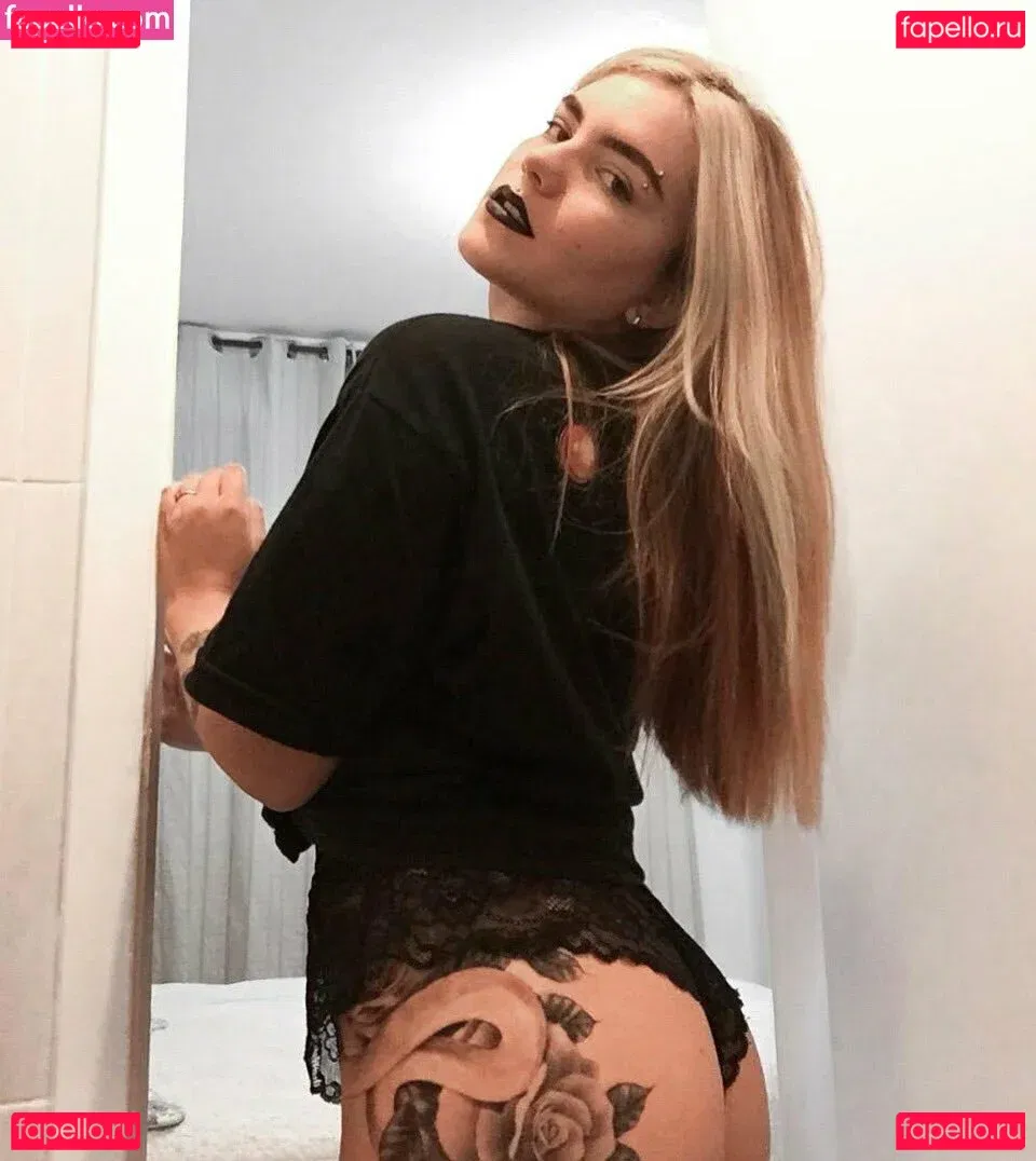 Lizzyrusso Onlyfans Photo Gallery 