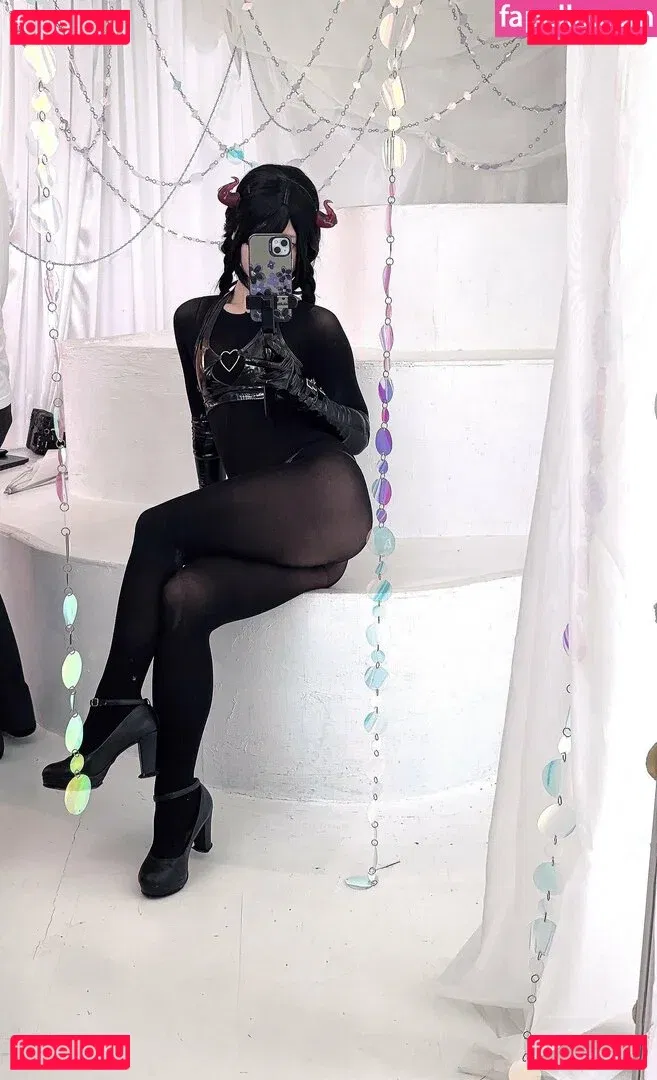 Kogane Akino Onlyfans Photo Gallery 