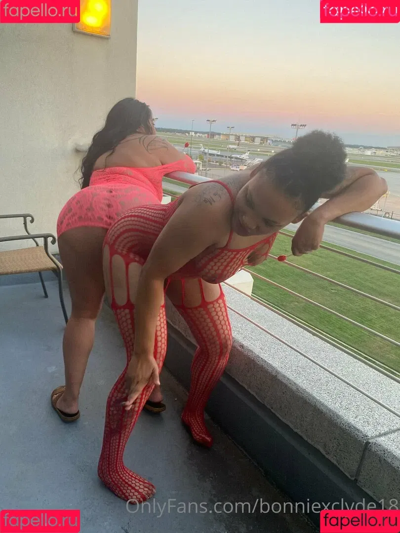 bonniexclyde18 Onlyfans Photo Gallery 