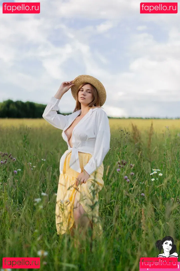 Tihomirova Natali Onlyfans Photo Gallery 