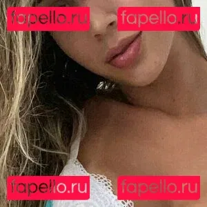 Renata Meneguzzi Onlyfans Photo Gallery 