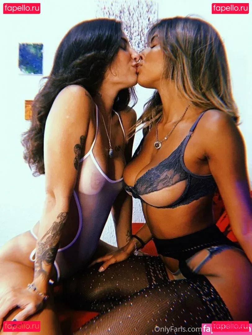 One_More_Cum Onlyfans Photo Gallery 