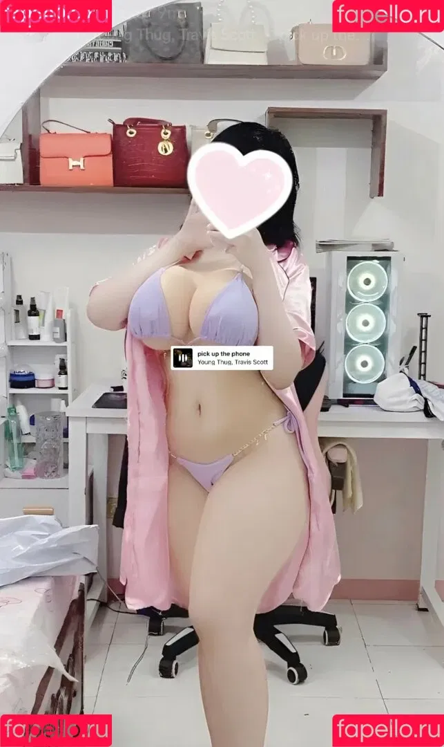 eimiruwu Onlyfans Photo Gallery 
