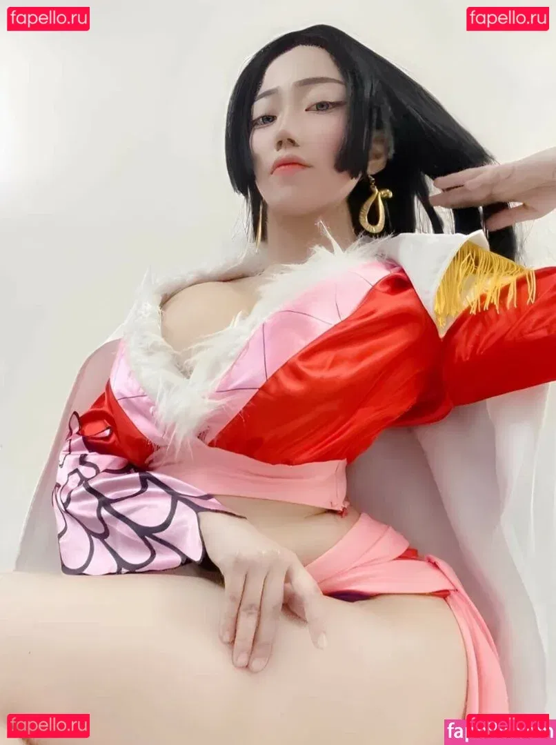 eimiruwu Onlyfans Photo Gallery 