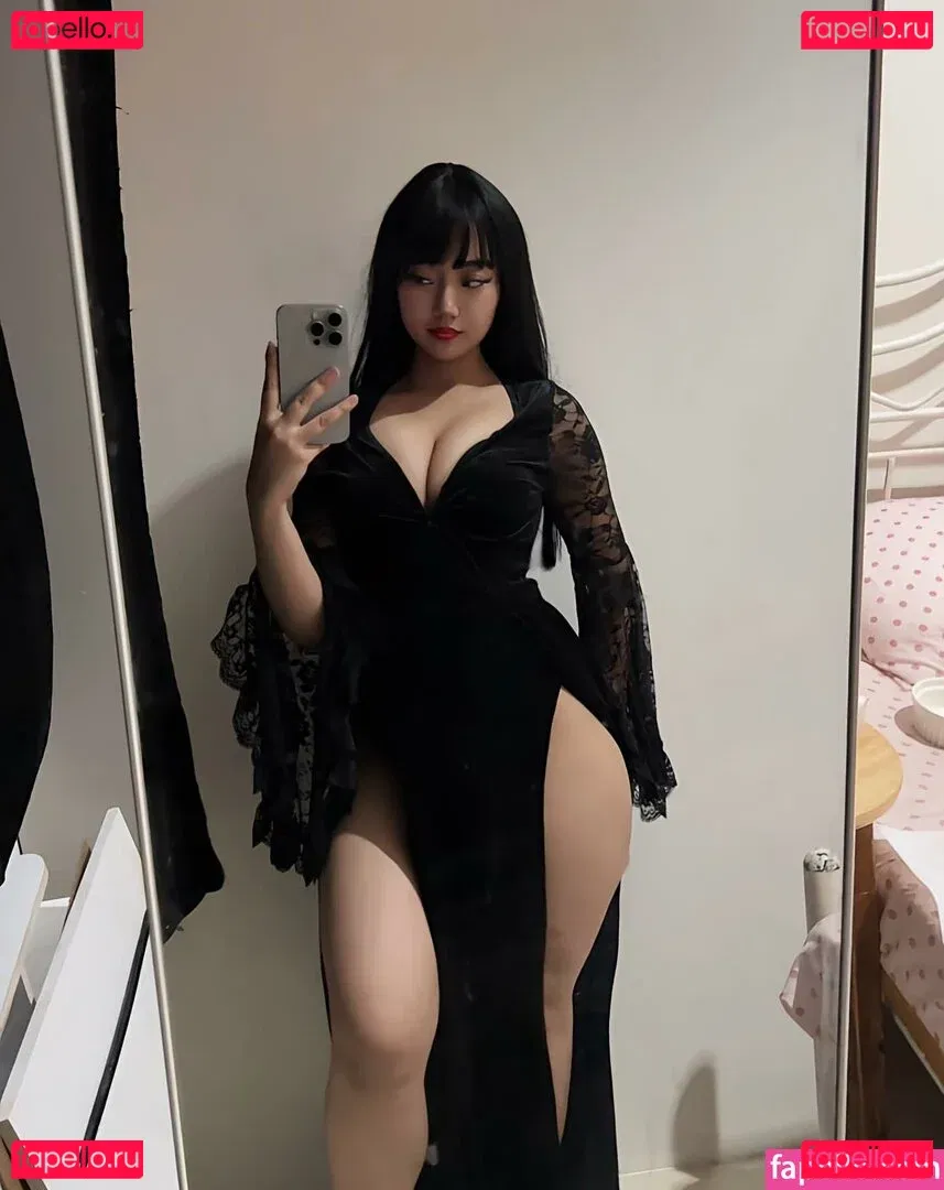 eimiruwu Onlyfans Photo Gallery 