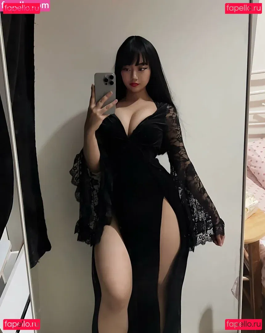 eimiruwu Onlyfans Photo Gallery 