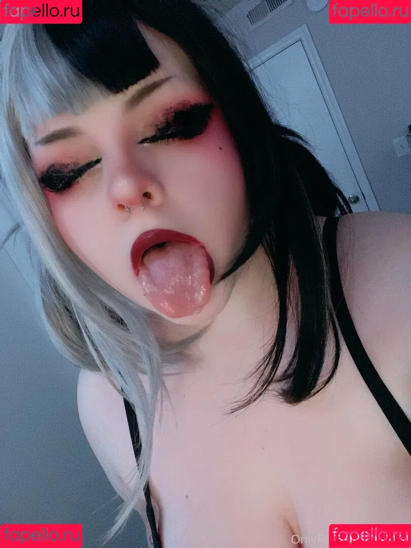 ushiss Onlyfans Photo Gallery 