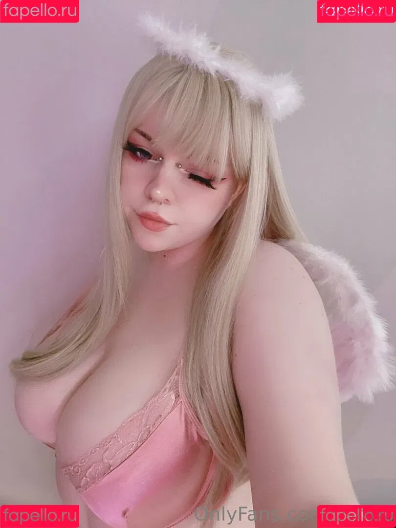ushiss Onlyfans Photo Gallery 