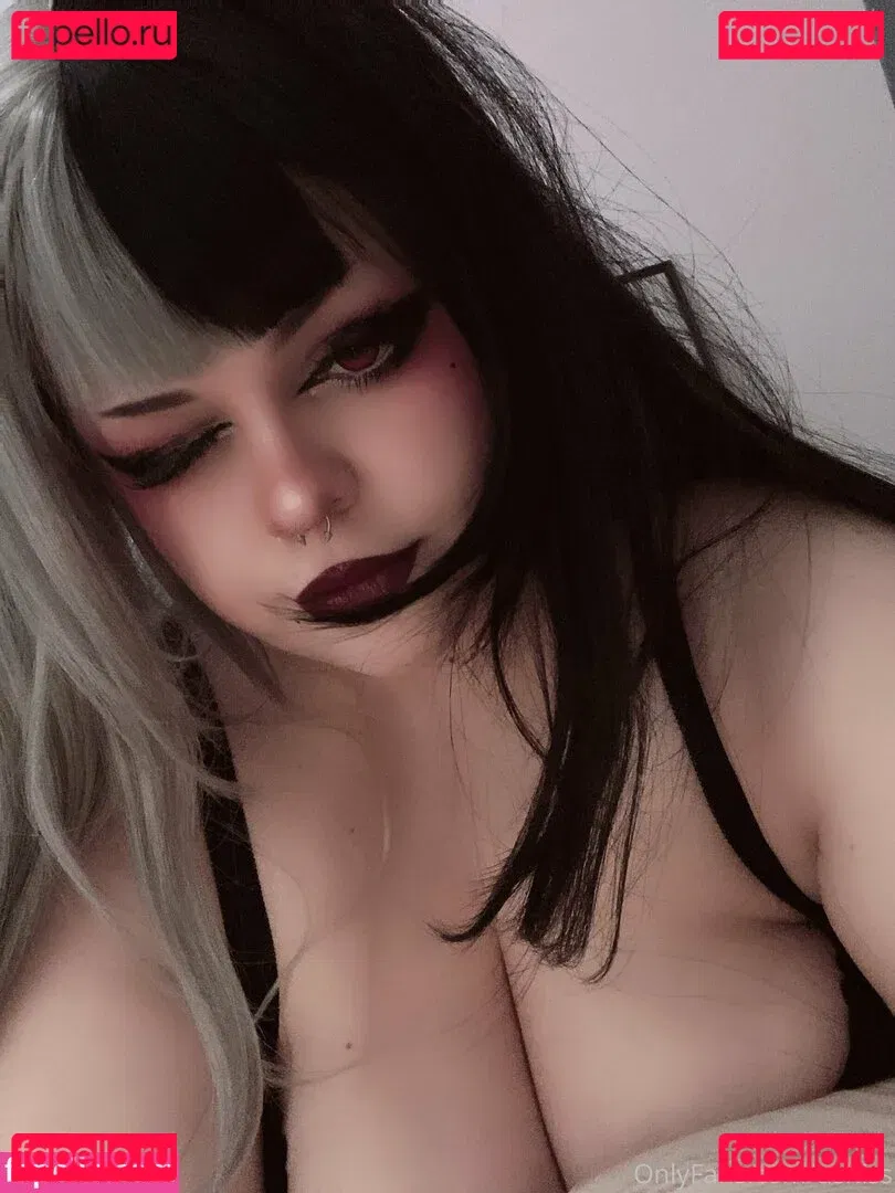 ushiss Onlyfans Photo Gallery 