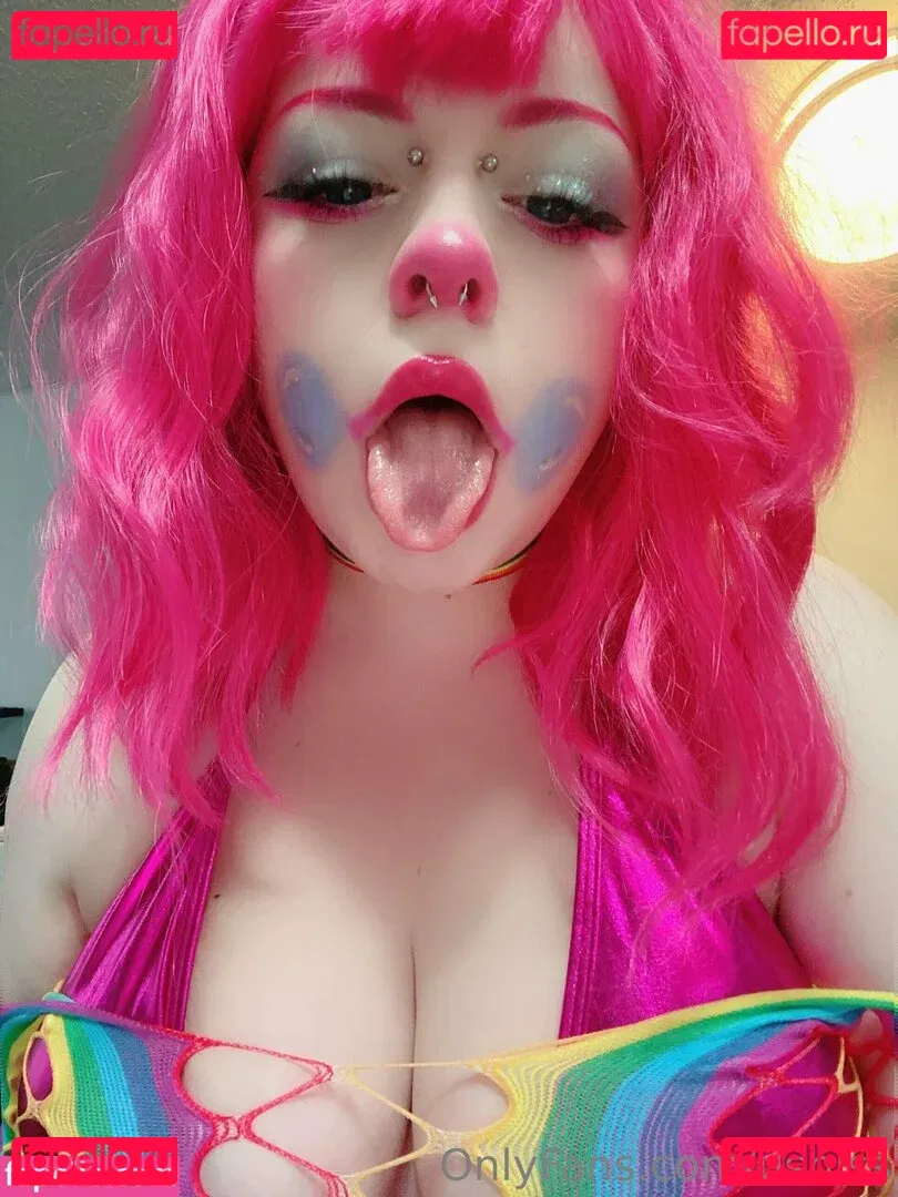 ushiss Onlyfans Photo Gallery 