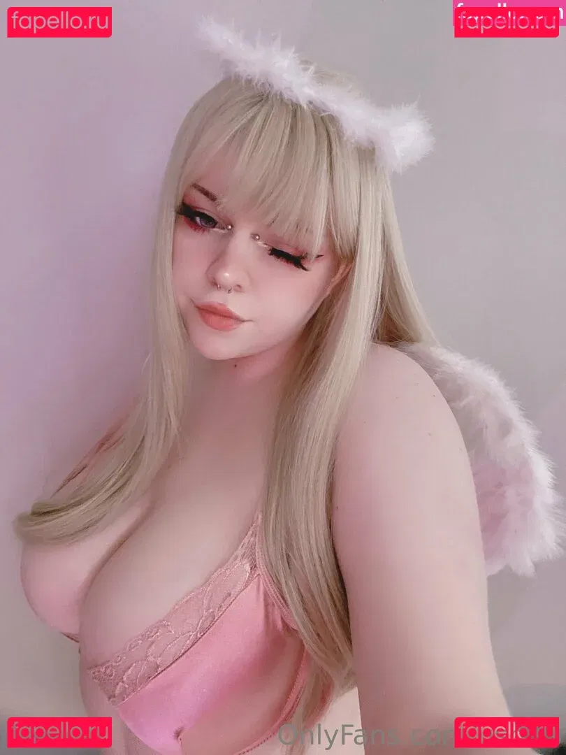 ushiss Onlyfans Photo Gallery 