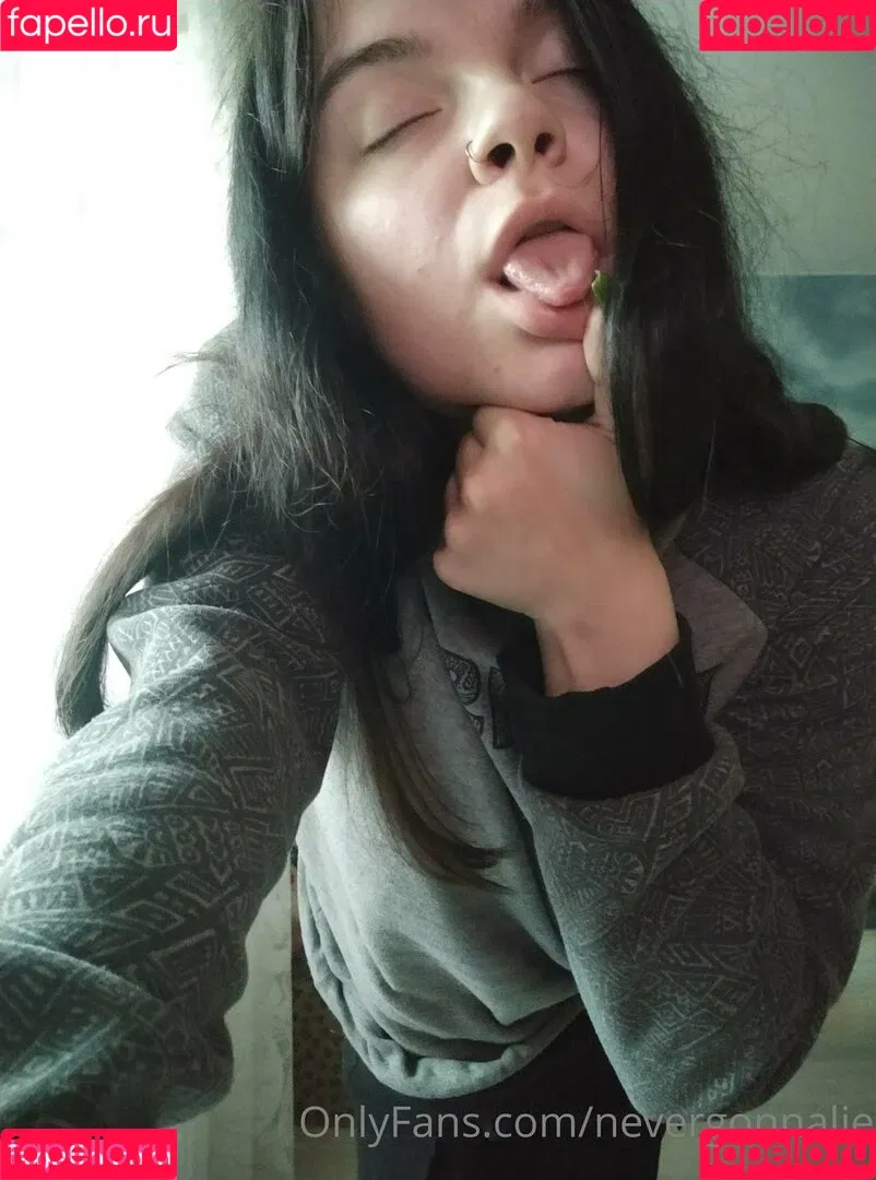 nevergonnalie Onlyfans Photo Gallery 