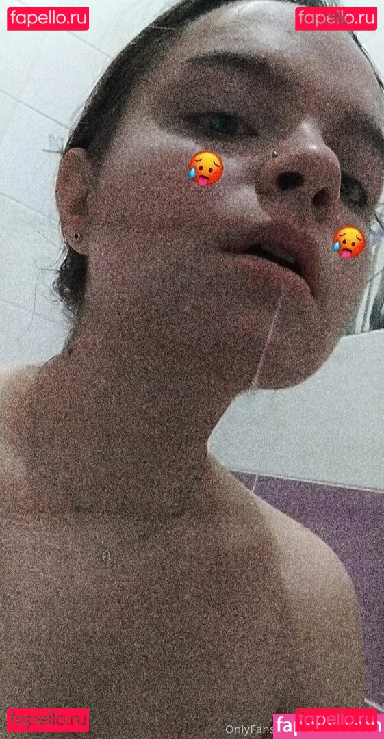 nevergonnalie Onlyfans Photo Gallery 