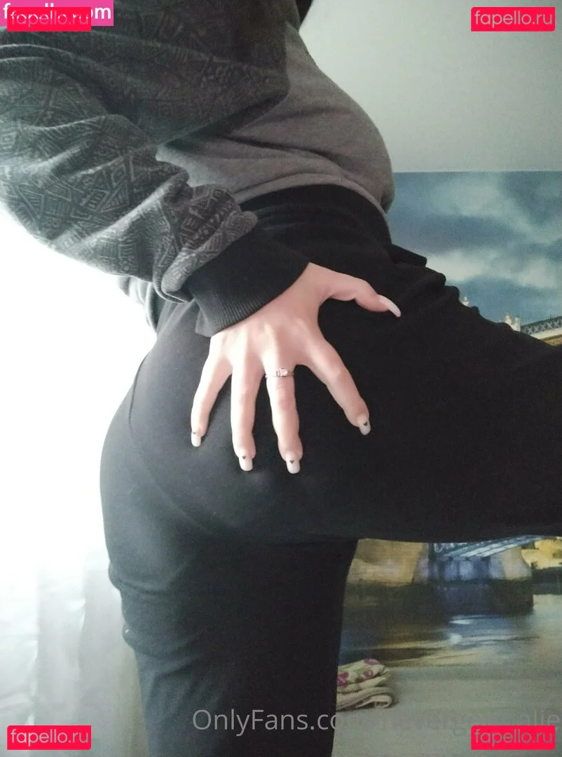 nevergonnalie Onlyfans Photo Gallery 