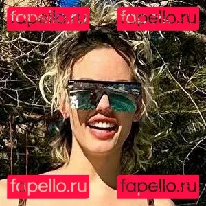 Thea Ulrich Onlyfans Photo Gallery 